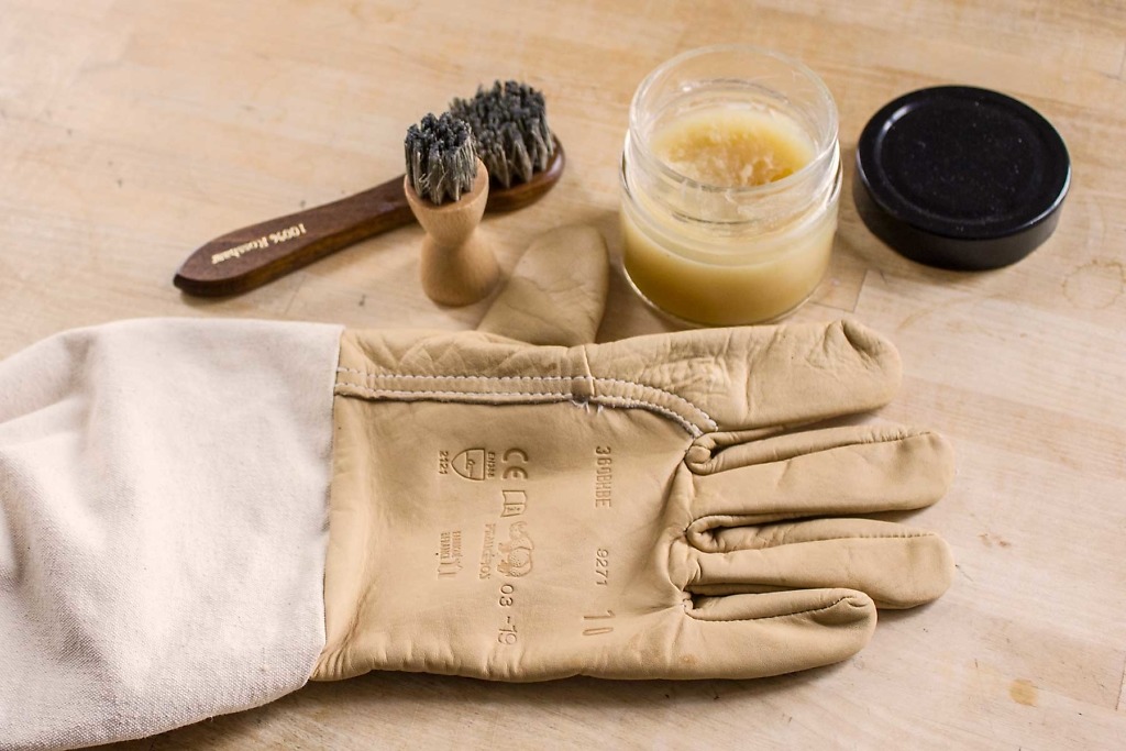 Lederhandschuhe richtig pflegen und waschen 10